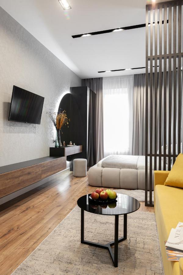 Dream Apartament On Drahomanova Street Lviv Exterior photo