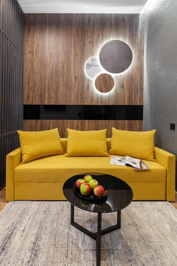 Dream Apartament On Drahomanova Street Lviv Exterior photo