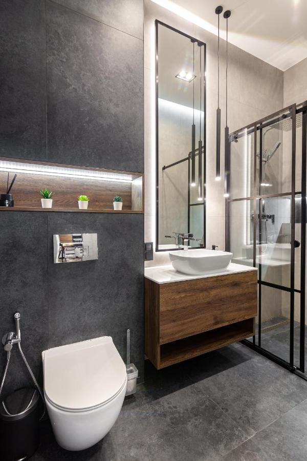 Dream Apartament On Drahomanova Street Lviv Exterior photo