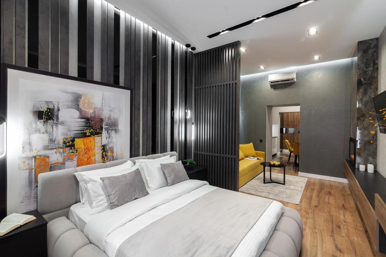 Dream Apartament On Drahomanova Street Lviv Exterior photo