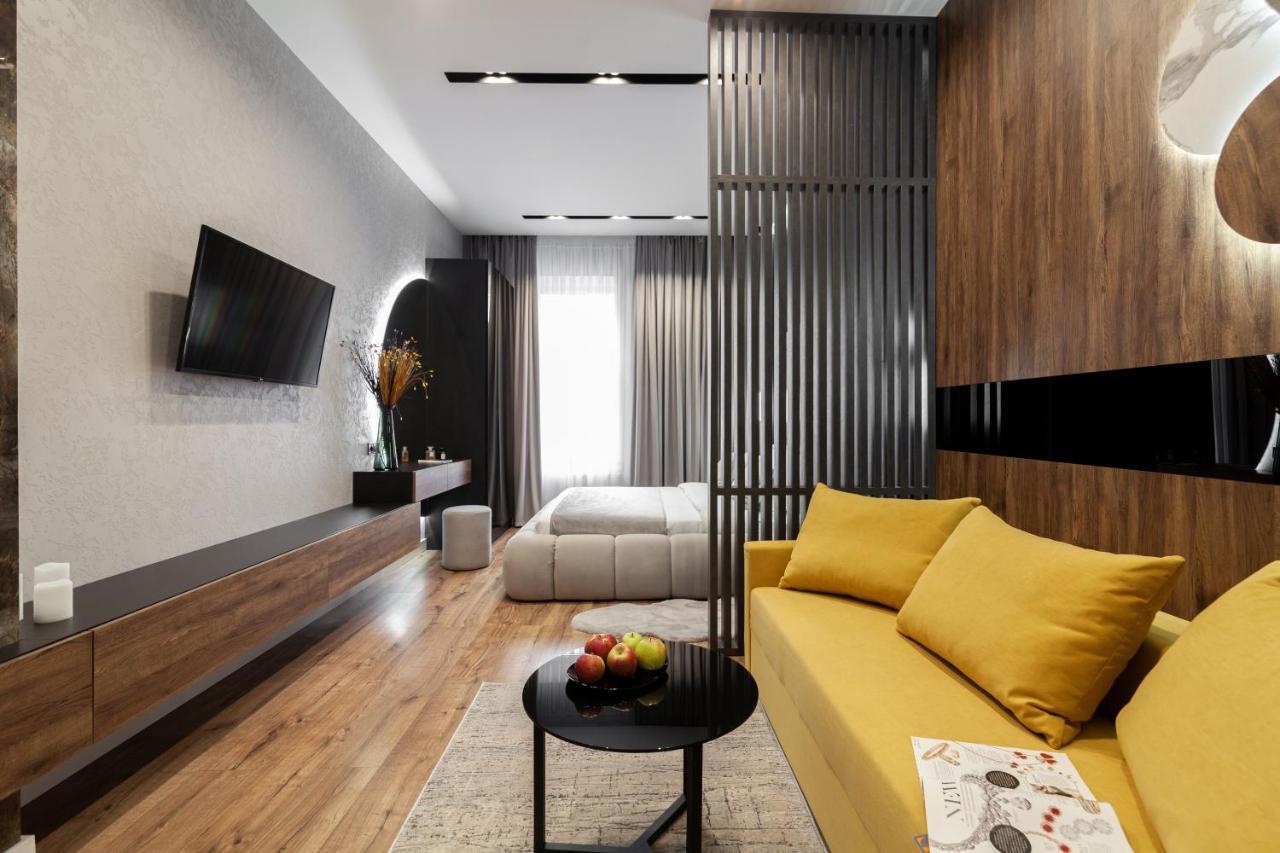 Dream Apartament On Drahomanova Street Lviv Exterior photo
