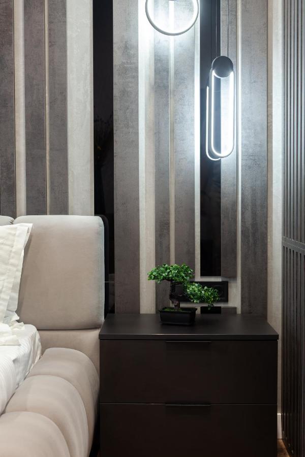 Dream Apartament On Drahomanova Street Lviv Exterior photo